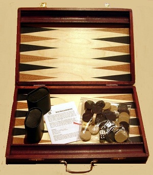 BACKGAMMON aus Holz Abverkauf statt 49,90 nur