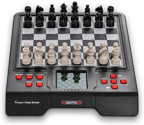 Schachcomputer, Schachfiguren, Schachbretter, Schachuhren, Schachbücher,  ChessBase